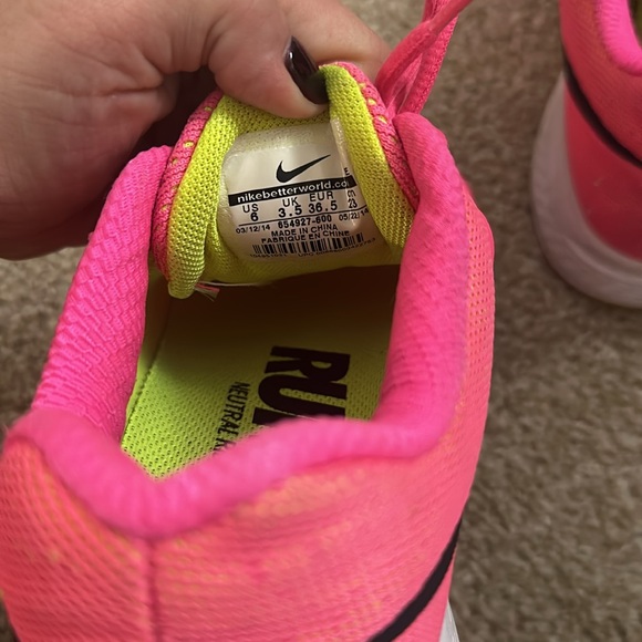 Nike women’s size 6 pink Pegasus 31 running sneakers - Picture 6 of 7